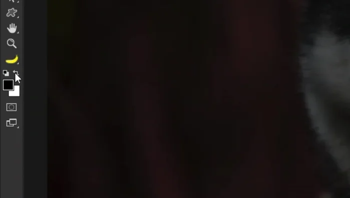 Crear otra capa en modo 'Superponer' y añadir un color naranja claro a la fuente de luz para darle calidez.