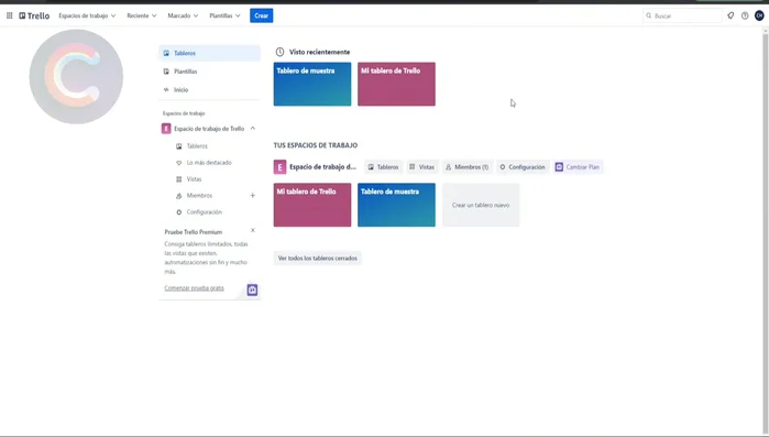Ir a 'Crear' > 'Crear tablero' > 'Empezar con una plantilla'.