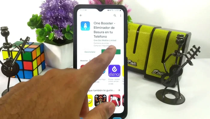 Instalar la aplicación y otorgarle los permisos necesarios.