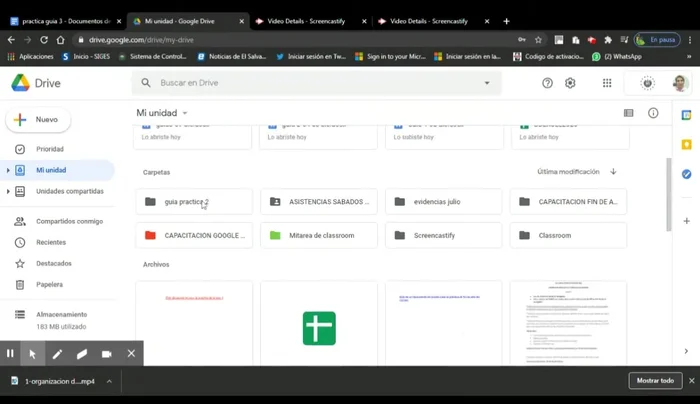 Utilizar las flechas para cambiar el orden de las carpetas y archivos.