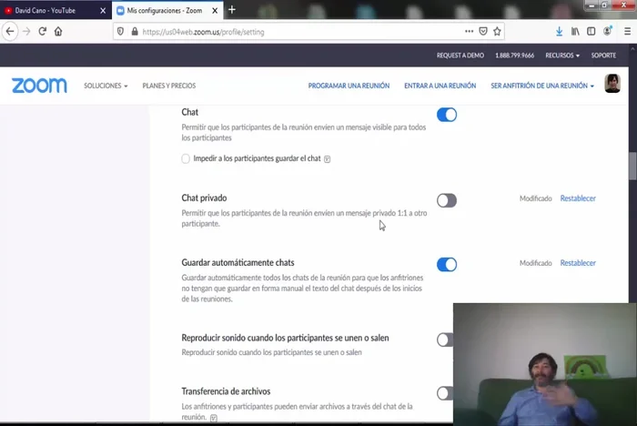 Desactivar la opción 'Transferencia de archivos': Impide que se envíen archivos maliciosos a los participantes.