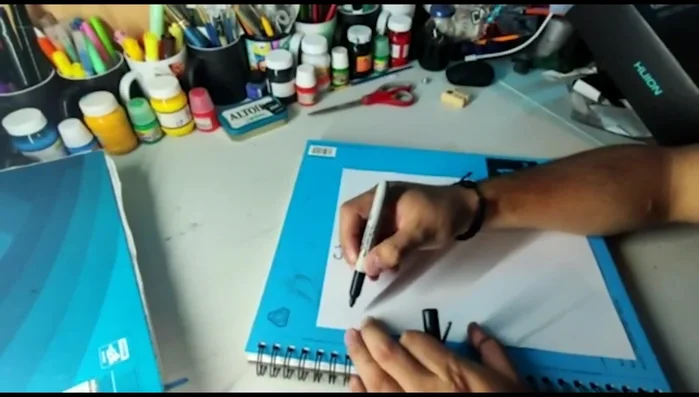 Incluir la imagen (impresa o dibujada).