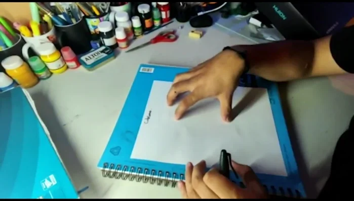 Escribir el nombre y la firma al final.