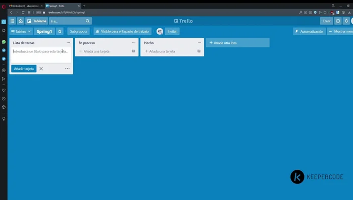Crea listas dentro de cada tablero (ej: "Por hacer", "En proceso", "Hecho"). Puedes personalizar los nombres.