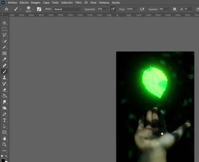 Duplicar la capa de exposición y usar un pincel blanco para intensificar el resplandor en zonas específicas.