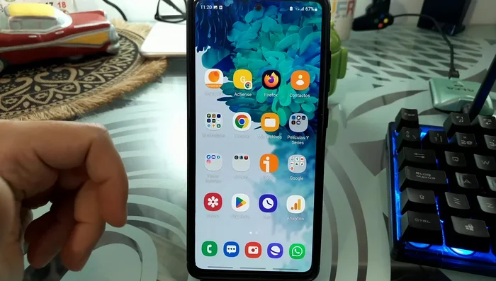 Reinstala las aplicaciones.