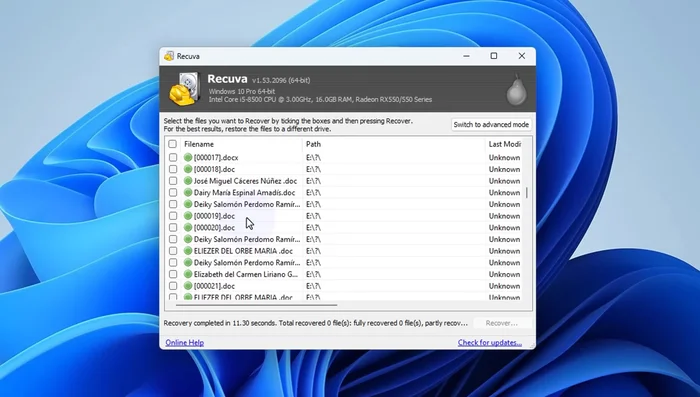 Seleccionar los archivos recuperados y guardarlos en una nueva ubicación (se recomienda una diferente a la unidad formateada).