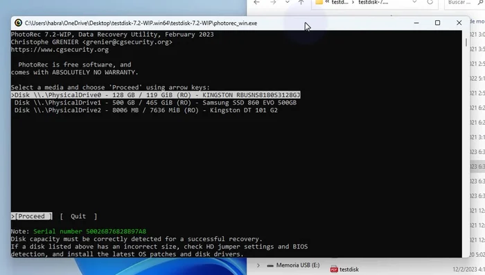 Una vez finalizado el escaneo, seleccionar los archivos recuperados y guardarlos en la carpeta especificada.