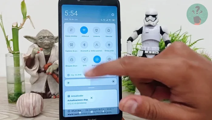 Activa la ubicación de tu teléfono.