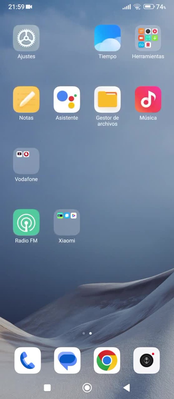 Observa que la aplicación del tiempo no actualiza la ubicación automáticamente al moverte. Se queda fija en la ciudad que seleccionaste manualmente (ej: Fuengirola).