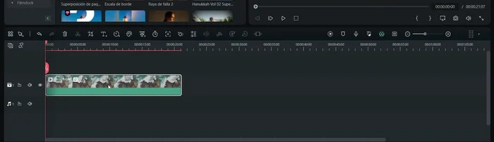 Arrastra y suelta el efecto en el clip.