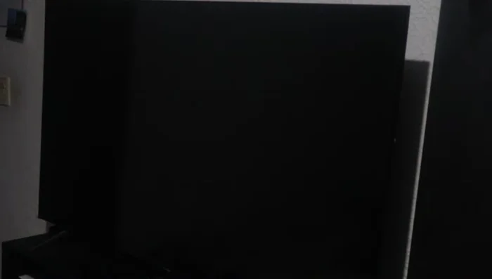 Una vez que el Smart TV se reinicie, verifica la conexión WiFi en la configuración.