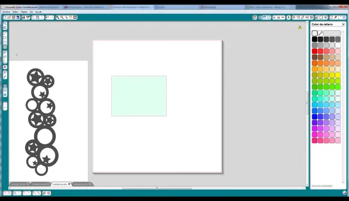 Crea la forma base del marco o borde (ej: un rectángulo).