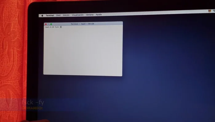 Abre la Terminal y escribe `fsck -fy` . Este comando verifica y repara el sistema de archivos.