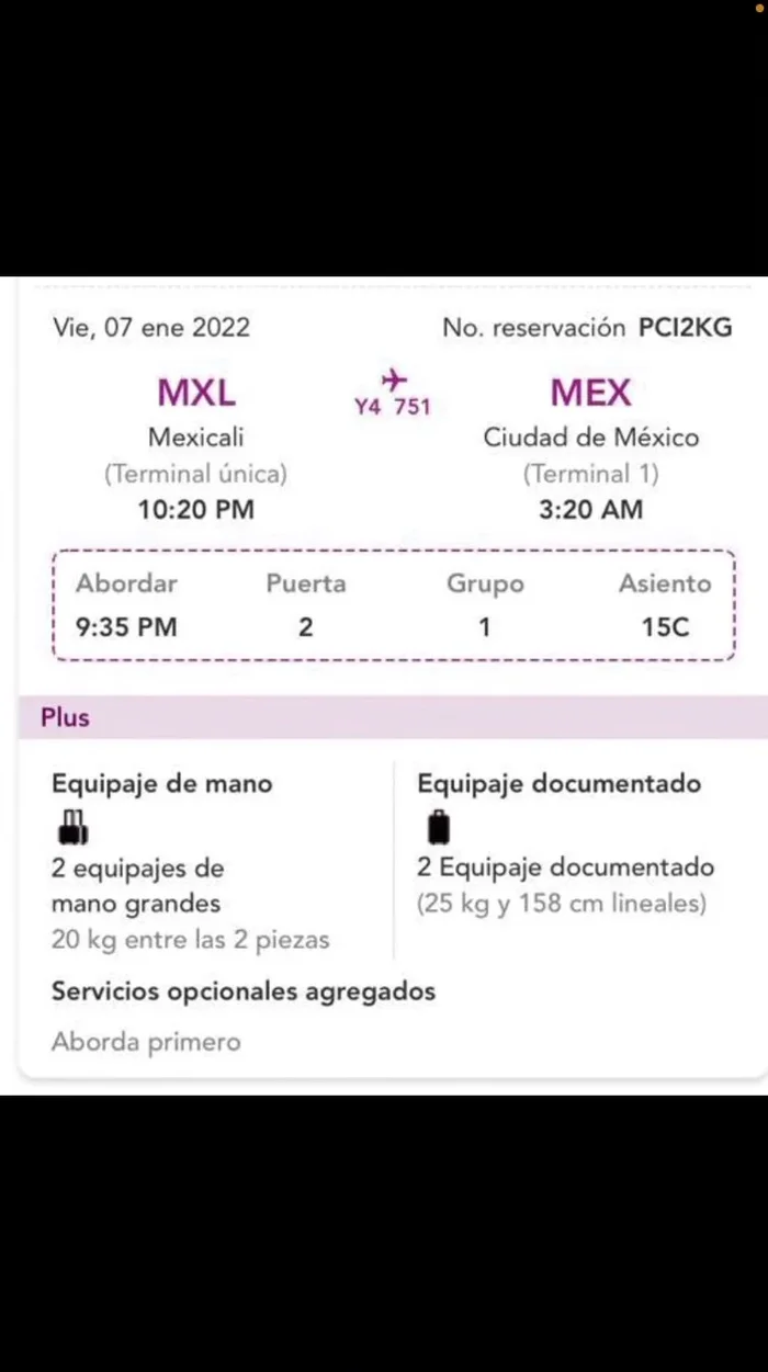 Selecciona el vuelo de la lista de resultados.