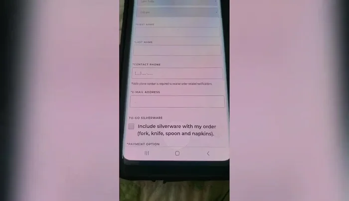 Realizar el pago en línea.