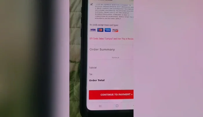 Realizar el pago en línea.