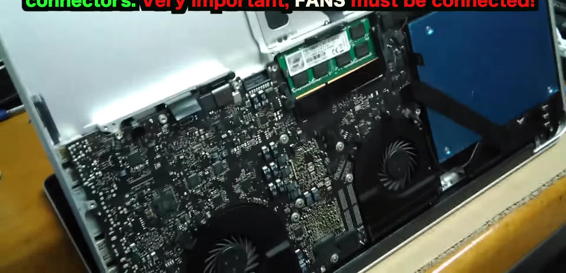 Reparación MacBook Pro 2011: Solución Definitiva para GPU Desoldada