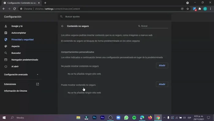 Introduce la URL de cada sitio web al que deseas permitir que ejecute Flash.
