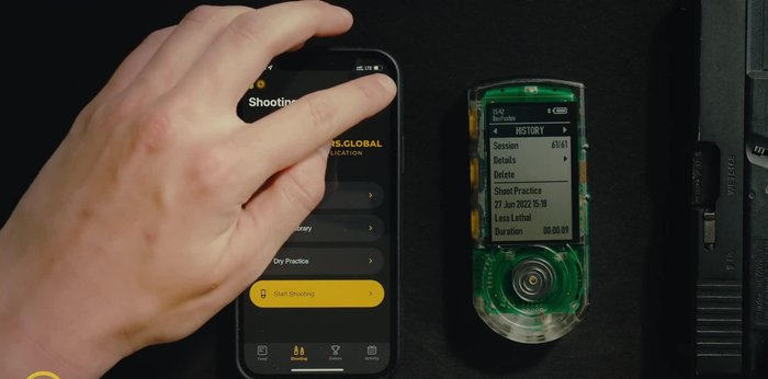 Actualiza la aplicación, ve a configuración, dispositivos Bluetooth, conecta tu temporizador y haz clic en actualizar.