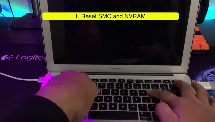 Restablecer el SMC restablecerá la información que se ocupa del inicio de este y la conexión rápida.