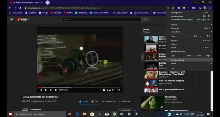 En la parte izquierda, busca y selecciona 'Configuración avanzada'.