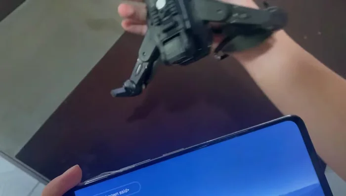 Inicia la aplicación y verifica la conexión del dron.