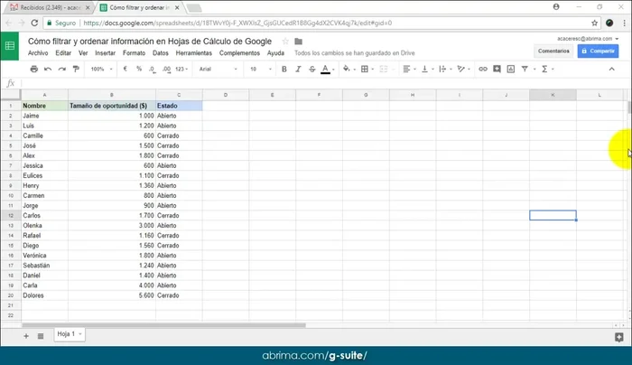 Hacer clic en el pequeño rectángulo en la esquina superior izquierda de la hoja para activar la selección de datos.