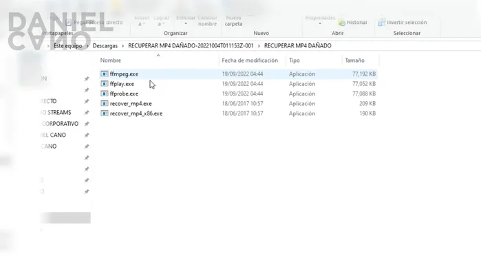 Renombrar el archivo dañado como "NF" (No Funciona) y el archivo de referencia como "SF" (Si Funciona).