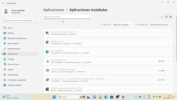Seleccionar 'Aplicaciones' y luego 'Aplicaciones instaladas'.