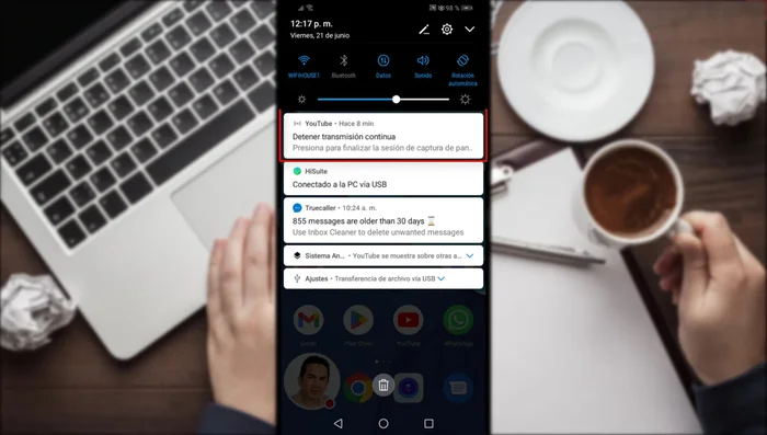 Para finalizar, desliza hacia abajo y pulsa "Detener transmisión".