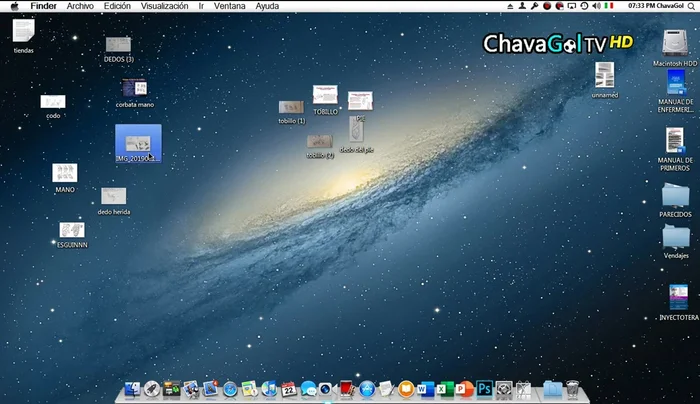 Escribe "regedit" en el cuadro de diálogo y presiona Enter.