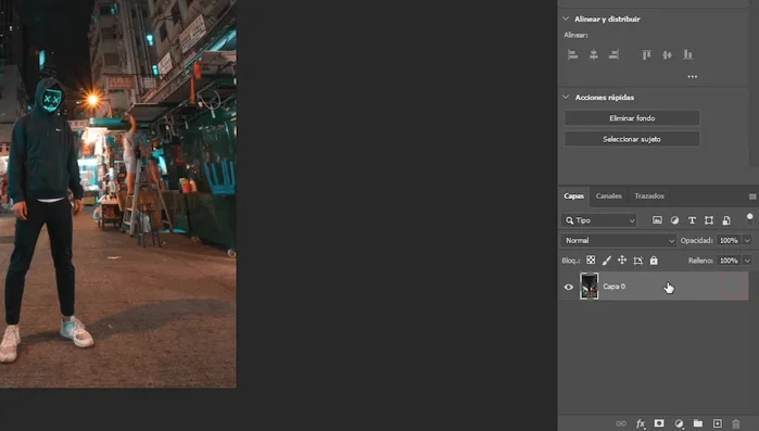 Ocultar la capa con el personaje original.