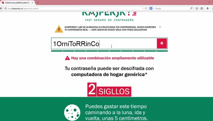 Añadir números y caracteres especiales.