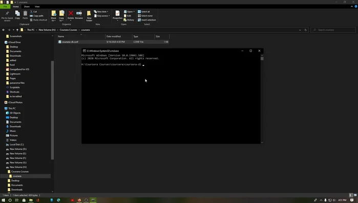 Escribe en la consola: `coursera-dl <URL_del_curso>` y presiona Enter.