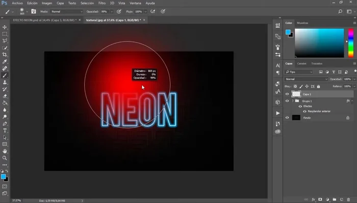 Utilizar un pincel suave (redondo) y pintar un ligero resplandor alrededor del texto. Ajustar el tamaño del pincel (usando Alt+Click derecho y arrastrar) y la opacidad (25% en este caso).