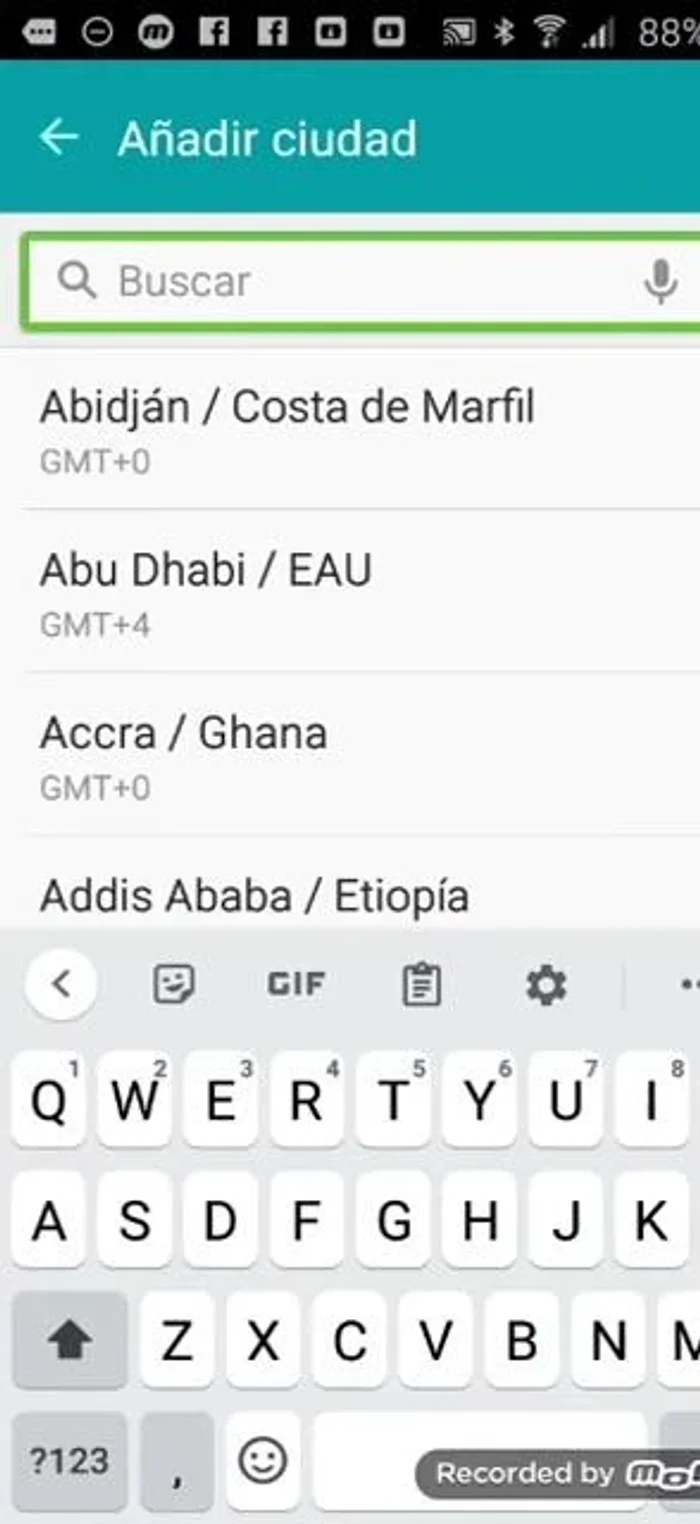 Seleccionar la ciudad de la lista de resultados.
