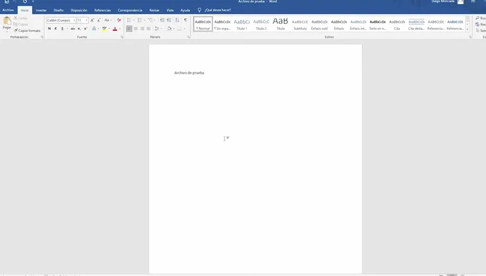 Selecciona 'Recuperar documentos no guardados'.
