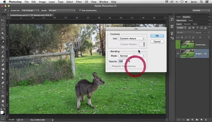 En la ventana de diálogo, elegir el método 'Relleno con respecto al contenido' (Content Aware).