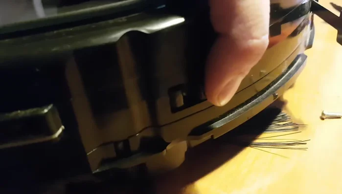 Verifica el resultado: Ahora debería haber suficiente holgura para que el pan petacas no se pegue.