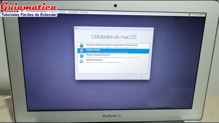 Seleccionar la unidad de disco duro e iniciar el proceso de instalación.