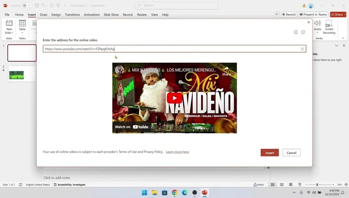 En PowerPoint, pega la URL en el cuadro de texto que aparece y presiona 'Insertar'.