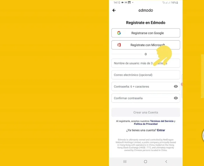 Completar información personal (opcional: correo electrónico de padres/tutores).