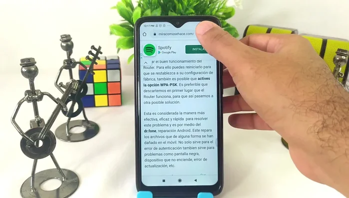 Utilizar Doctor Font para reparar el sistema.
