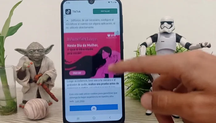 Si el micrófono requiere ajustes de configuración, hazlo ahora.