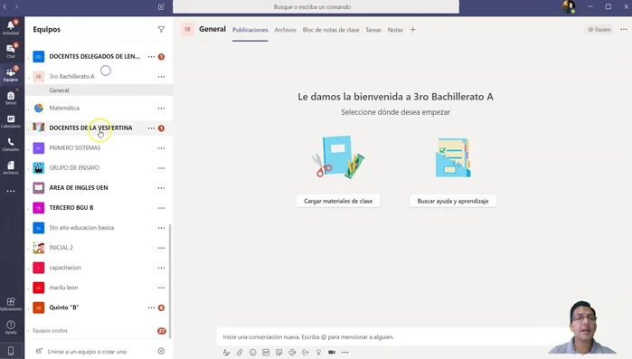Utilizar el código del equipo: En "Administrar equipo" -> "Configuración", genera y comparte un código para invitar a miembros.