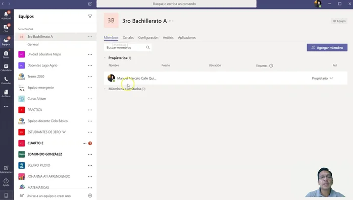 Administrar miembros y roles: En "Administrar equipo" -> "Miembros", puedes ver y cambiar los roles (propietario o miembro).