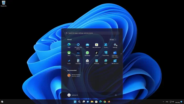Busca la aplicación 'Escritorio remoto'.