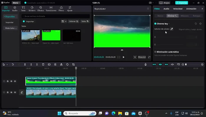 Ajustar el brillo y contraste de la pantalla verde para lograr un efecto de cielo nublado.