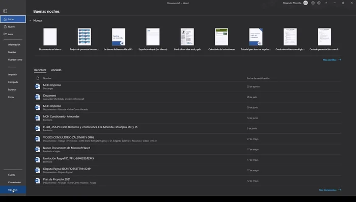 Selecciona 'Opciones' en la parte inferior izquierda del menú 'Archivo'.